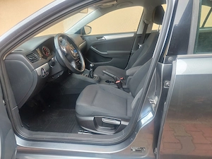 Vând  Vw Golf 7 1.6 tdi, an 2014. - imagine 9