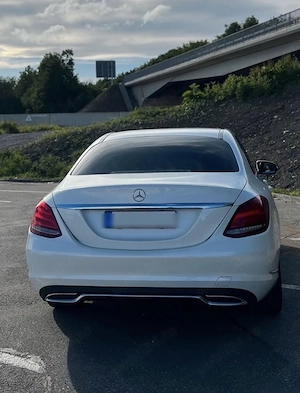 Vand Mercedes-Benz C250 W205 - imagine 2