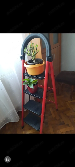 Scară noua pliabila 4 trepte rezistenta 120 kg