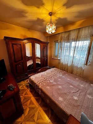 B-dul Traian, decomandat, balcon mare, BCA, izolat exterior,etaj 4 din 8, pret 78.000 euro - imagine 7