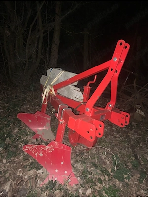 fiat 411 cu plug 2 brazde nou