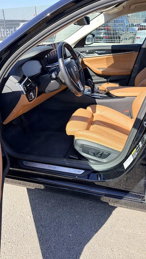 BMW Seria 5 530e xDrive Aut. - imagine 6