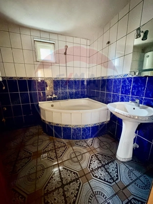 Casă cu curte generoasă și multiple posibilități – zona Moșnei - imagine 13