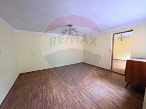 Casă cu curte generoasă și multiple posibilități – zona Moșnei - imagine 18