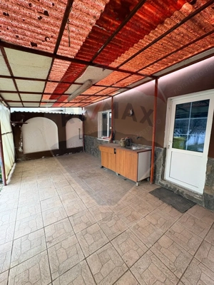 Casă cu curte generoasă și multiple posibilități – zona Moșnei - imagine 7