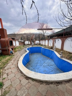 Casă cu curte generoasă și multiple posibilități – zona Moșnei - imagine 8