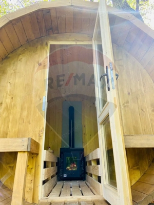 Casă de vacanță deosebită cu ciubăr si saună - natura si relaxare - imagine 9