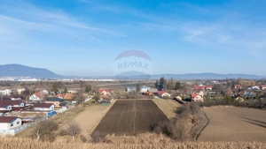Teren intravilan 9.000 mp pentru dezvoltare rezidențială sau mixtă - imagine 15