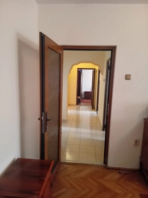Apartament 3 camere dec,Micro 21,et 3,2 bai,2 balcoane - imagine 4