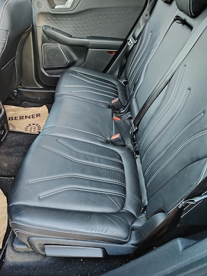 Vând Ford Kuga Vignale 2020,2.0 diesel,200 cai  - imagine 5