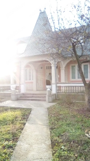 vanzare casa - imagine 3