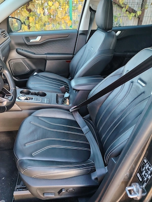 Vând Ford Kuga Vignale,4 4, 2020,2.0 diesel,200 cai  - imagine 7