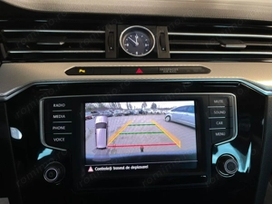 Volkswagen Passat - imagine 14