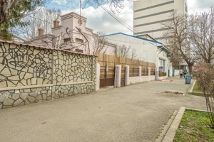 Piata Muncii - Decebal, casa 87 mp totali, 179 mp curte libera, - imagine 2