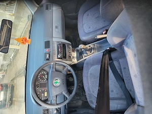 Vând Skoda Fabia 1.4 benzina fara probleme fara rugina doar radiata  - imagine 7