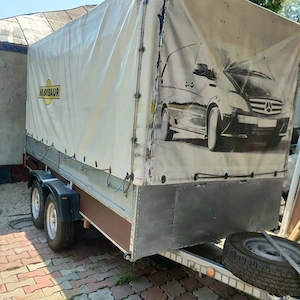 inchiriez sau vand remorca 3.6Lpe 1.65 l si 1.85H