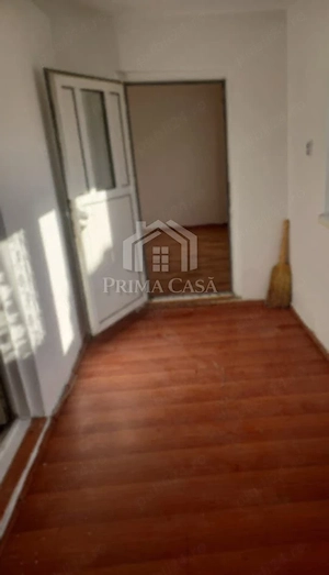Casa zona Dorobanti   teren 500mp   toate utilitatile   COMISION 0   Pret: 58.000  neg - imagine 4