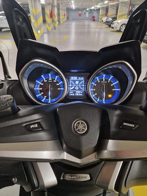 Vând Yamaha T-Max 530 DX (Deluxe) - imagine 5