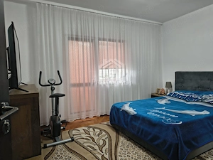 Apartament cu 2 camere   zona Parcul Tineretului   Sala Sporturilor   etaj 2 din 7   - imagine 2