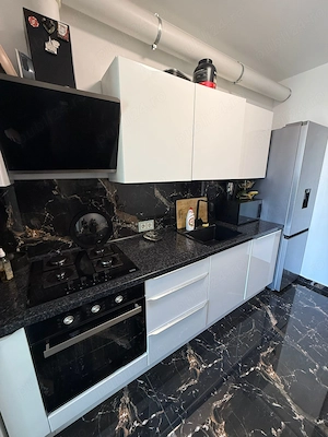 Proprietar vand apartament 2 camere, renovat, mobilat , utilat , LUX , Asmita Gardens ! - imagine 4