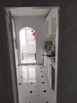 Apartament  PODU DE FIER , 1982,   luminos ,central, 3 camere D, 60 mp,  bld. Tudor Vladimirescu - imagine 2