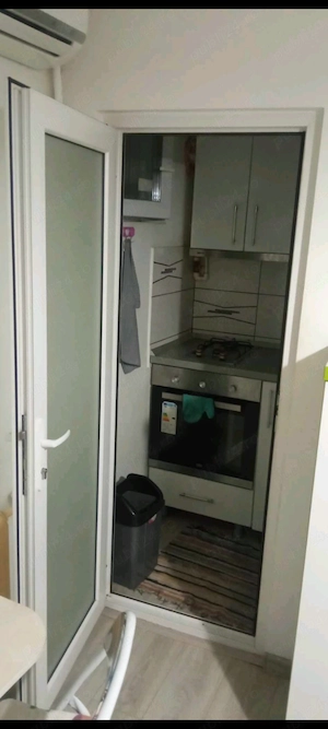 Inchiriez garsoniera zona Tomis Nord