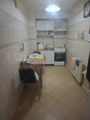 VANZARE 1/2 COTA PARTE CASA P+1 - imagine 7