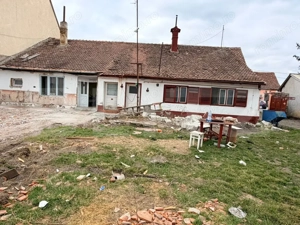 Casă veche cu teren generos – 1595 mp – zonă centrală Hărman - imagine 2