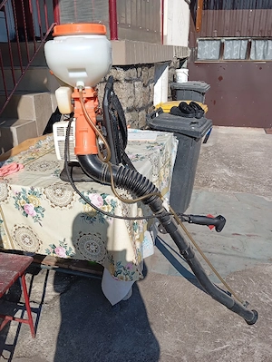 vind atomizor ruris cu pompa aproape nou astept raspuns.