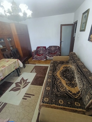 Cu Centrala,300 E,Soarelui-In Spate la fostul Billa,Decomandat,Langa Spitalul Județean,Liber Acum - imagine 2