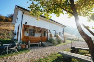 Agropensiune în mijlocul naturii – business la cheie, venit anual 30.000–40.000€