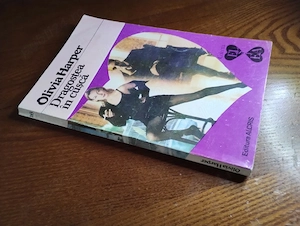 113. Carte, Dragostea în cușcă Olivia Harper - imagine 3