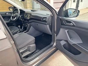 VOLKSWAGEN T-CROSS  * *  76 .000 KM * 2021 * Stare Ca Nouă * Unic Proprietar * Full optiuni *Euro 6  - imagine 8