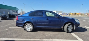Vând Skoda Octavia (2009)   2.0 TDI, 140 CP - imagine 2