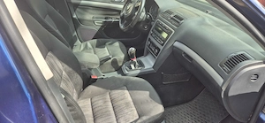 Vând Skoda Octavia (2009)   2.0 TDI, 140 CP - imagine 8