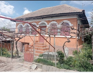 Casă de vânzare în comuna Livezile - imagine 2