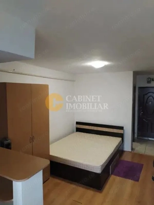 1 camera, Tudor Vladimirescu, etaj intermediar, liber!