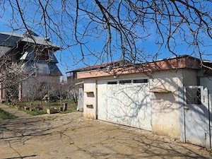 Casă Vânatori(GL) cu deschidere la DN26 - imagine 6