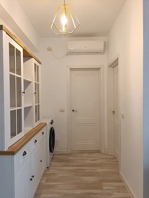 Două camere Cornițoiu zona Consul 