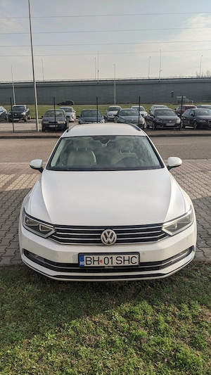 Volkswagen Passat 2.0 TDI 150 CP an 2015 Diesel 5 locuri - imagine 5