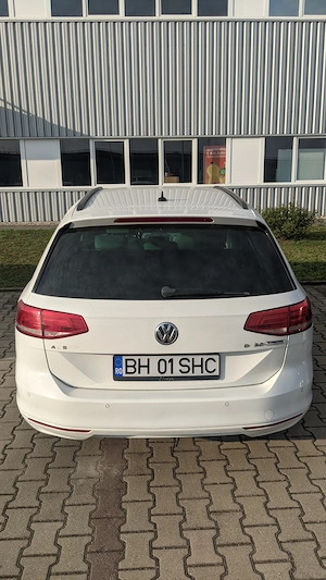 Volkswagen Passat 2.0 TDI 150 CP an 2015 Diesel 5 locuri - imagine 3