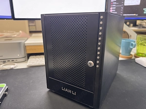 RACK Lian Li EX-503 - 5 HDD-uri 3.5" +40TB stocare