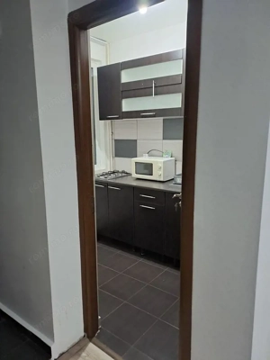 Garsonieră decomandată de închiriat Apărătorii Patriei - imagine 2