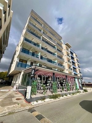 Ocazie unica in  Mamaia Nord  Apartament la prima linie la mare   96.000   