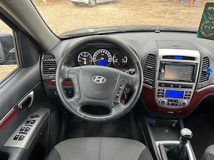 Vând sau schimb Hyundai Santa Fe 2009  - imagine 4