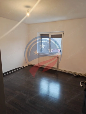 Apartament 3 camere decomandat | 1 Mai | Etaj 3 | Aproape de Parcul Romanescu - imagine 6