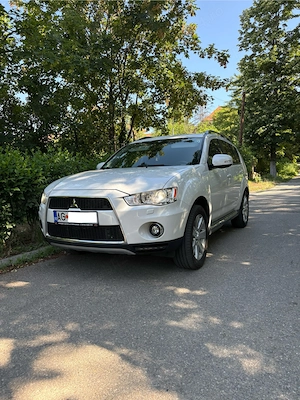 Vând Mitsubishi Outlander - imagine 9