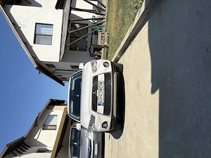 Vând Mitsubishi Outlander