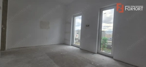 Duplex modern si spatios, gradina interiora de 12 mp - zona Sacalaz - imagine 9