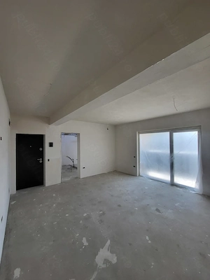 Apartament 3 camere living bucatarie+ terase